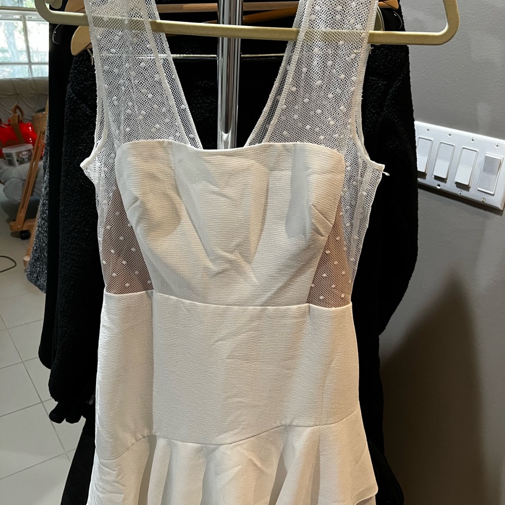 BCBGMAXAZRIA - Picture 3 of 3